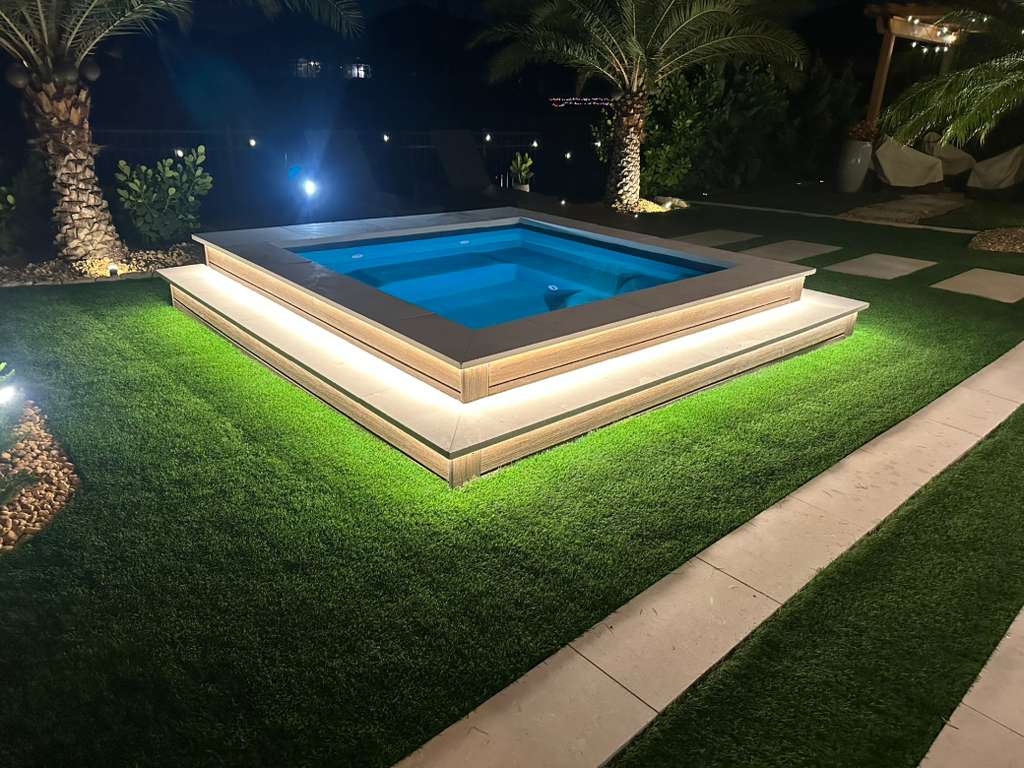 Neblina — Miami, FL