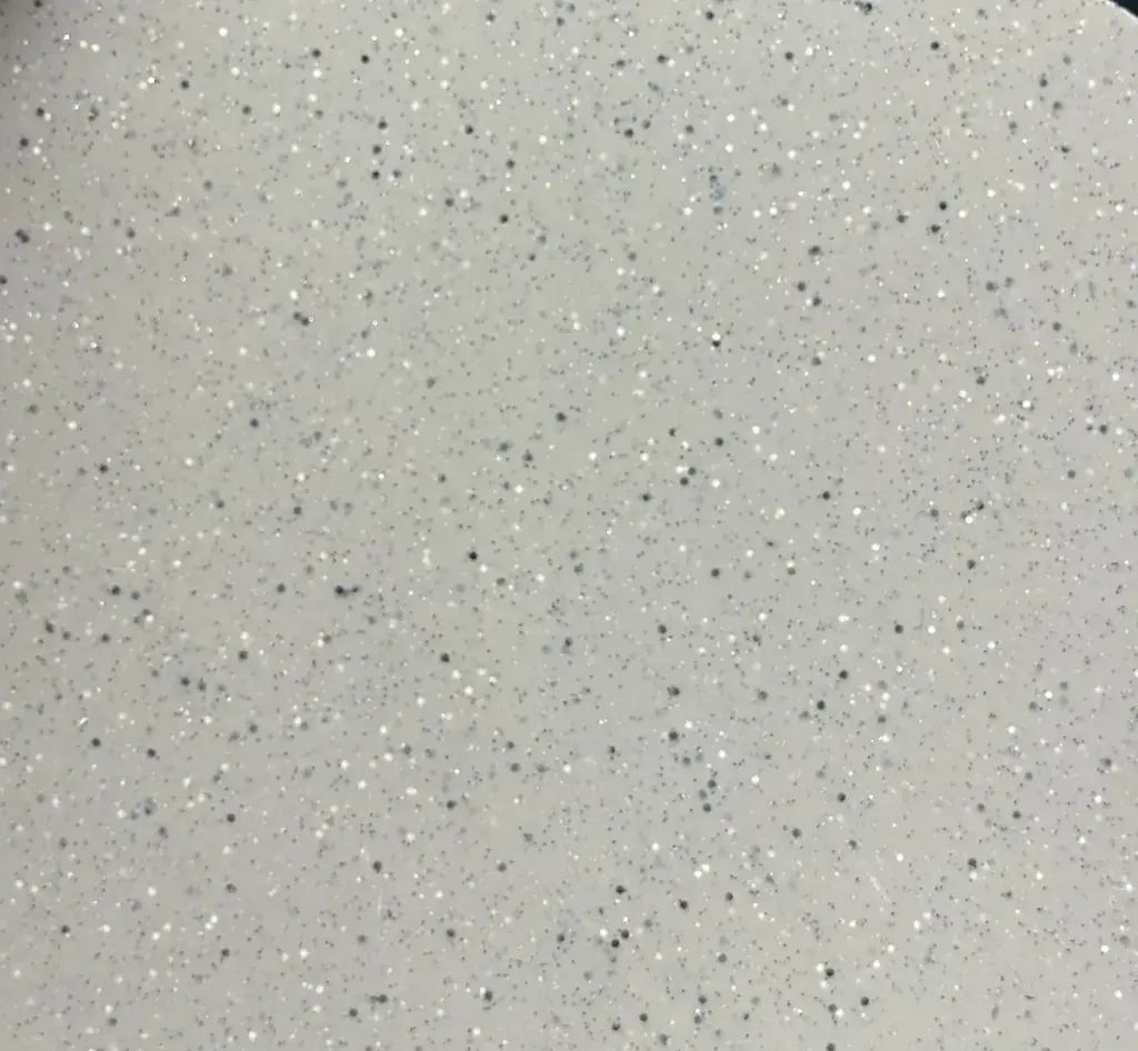 Diamond Gray color swatch