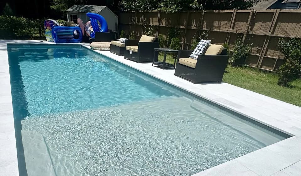 Lagoon Freeform 24 fiberglass pool